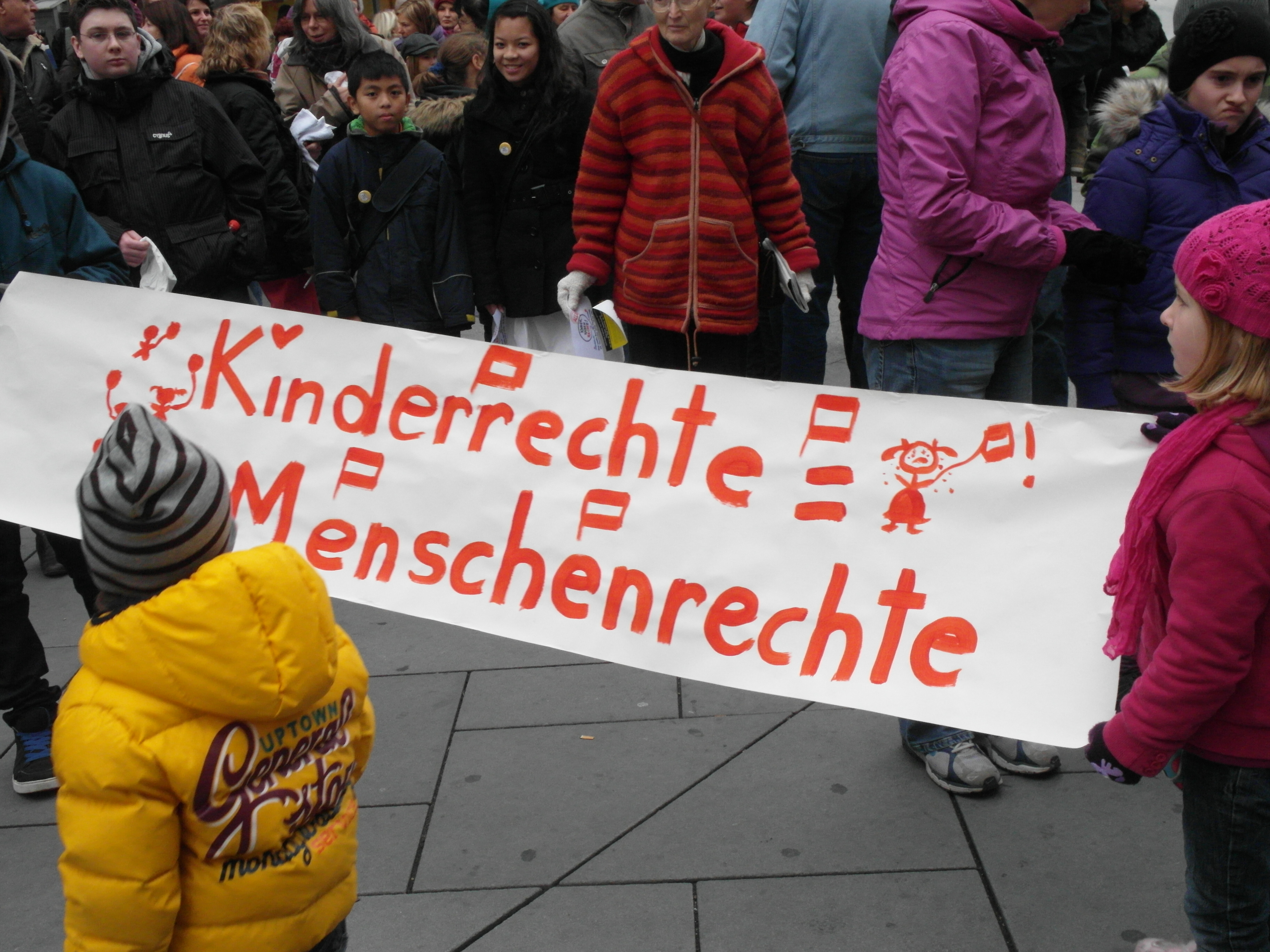 Vienna_2010-11-20_Kinderrechte_Smart_Mob_026